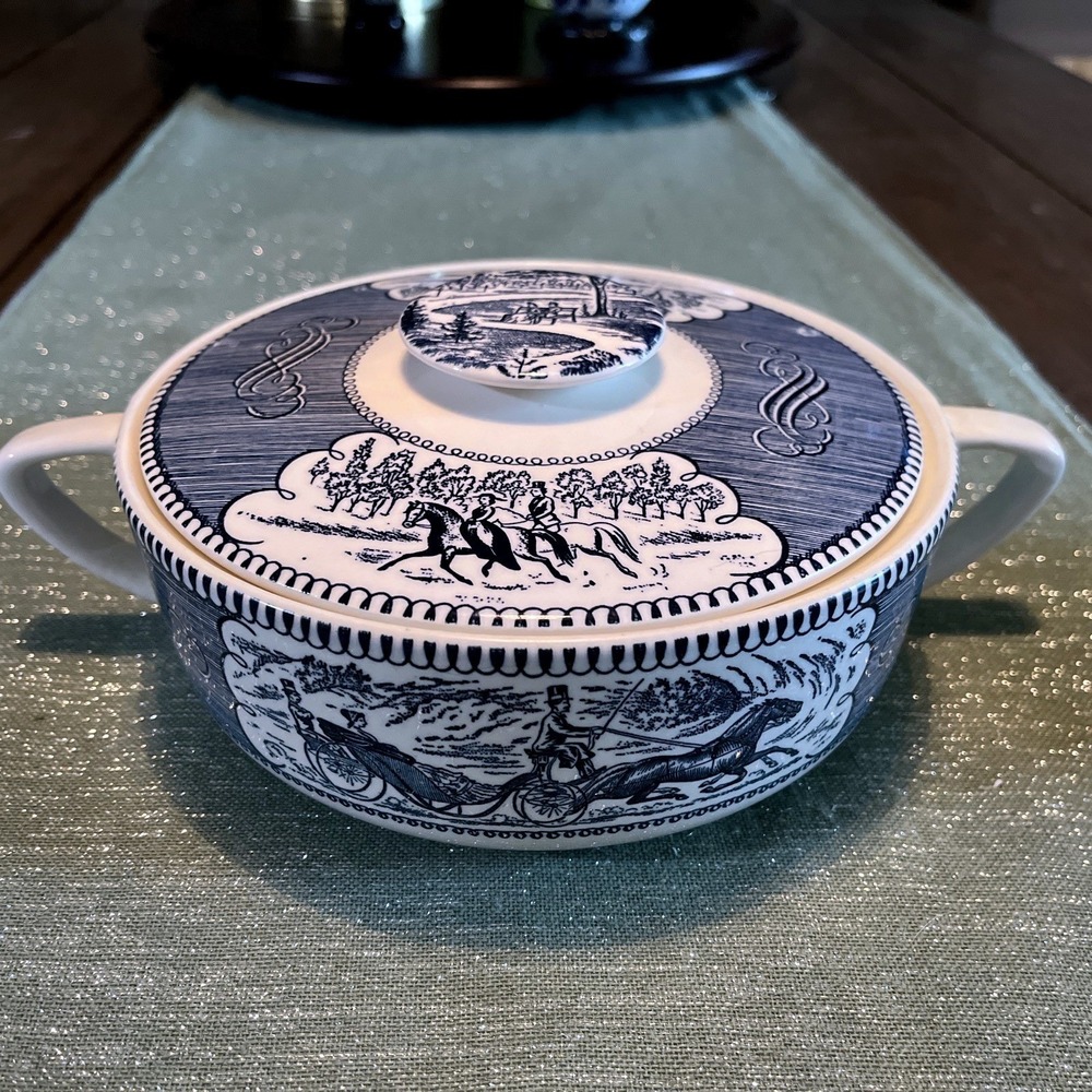 New Currier & Ives Royal China Round Covered Serving Bowl Blue W/lid